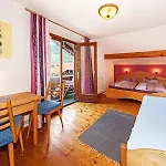 Haus In Der Loferau * Reit im Winkl